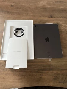 Apple 11-inch IPad Pro 2024 (M4) - Picture 1 of 7