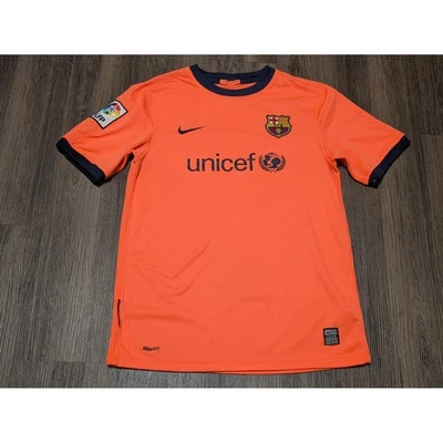 Nike FC Barcelona Youth (13-15) XL Iniesta 8  Jersey Orange Short Sleeve READ - Image 1 of 4