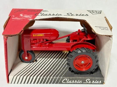 Scale Models BF Avery Classic Series #2 Tractor, Red, 1/16, RARE! - Image 1 of 4