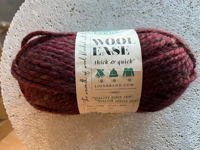 Lion Brand Wool Ease 5 унций толстый и быстрый цвет: пряное яблоко - Изображение 1 из 4