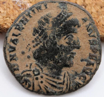 Roman Imperial | Valentinian I | AE3 | 364-367 | Nicomedia | GLORY OF THE ROMANS - Image 1 of 4