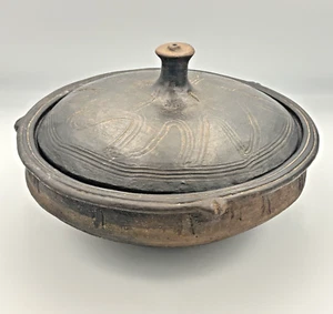 Vintage Ghanaian Tribal Clay Pot 6.5" x 11.5" w/ Lid Handmade - Picture 1 of 16