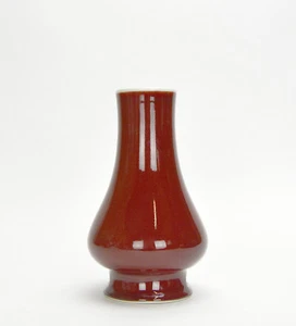 Beautiful Chinese Red Glazed Monochrome Jihong Ribbon Tie Base Porcelain Vase - Picture 1 of 10