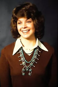 #B 35mm slide - Vintage - Collectibles - Photo - cute girl - big neckalce - Picture 1 of 1