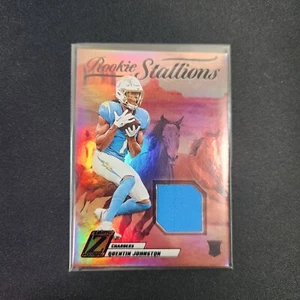 2023 Zenith Quentin Johnston Rookie Stallions Patch RC Chargers L23 - Picture 1 of 2