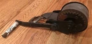 Vintage 1970's Boat Sailboat Keel Winch & Handle Fulton # 527 Milwaukee - Picture 1 of 3