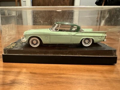 Coche fundido a presión Solido Age d'or Studebaker 1957 #4522 Foto 1 de 4