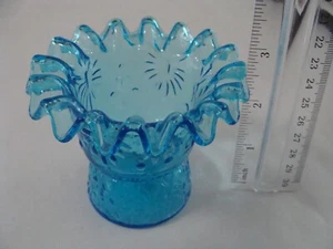 Vtg Ruffled Edge Brilliant Blue Small Vase Tooth Pick Fenton? Daisy Pattern? - Picture 1 of 3