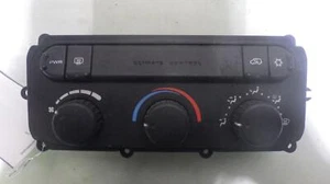 01 DODGE CARAVAN CLIMATE Controller 05005001AD - Picture 1 of 6