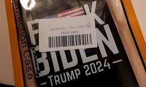 New UNUSED F... BIDEN TRUMP 2024 Mobile Cell PHONE Protective CASE US FLAG China - Photo 1 sur 6
