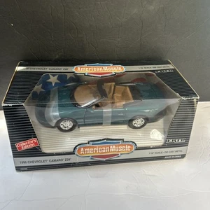 Ertl #7231 - 1996 Chevrolet Camaro Z28 -Mystic Teal Metallic- Maßstab 1:18 Diecast - Bild 1 von 7