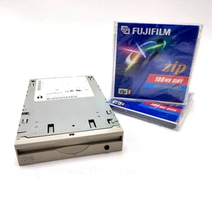 Iomega Zip Drive Internal Z100ATAPI 100MB Internal 3.5" IDE Ata Beige + 2x Disks - Photo 1/6