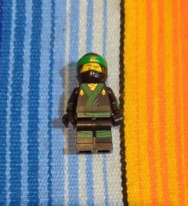 LEGO Minifigure Lloyd - The LEGO Ninjago Movie, Wrap, Arm Printing NJO312 - Picture 1 of 2