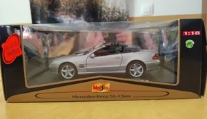 Maisto Mercedes Benz SL Class Modellauto 1:18 Silber OVP - Bild 1 von 3