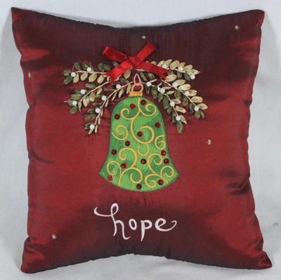 ALMOHADA NAVIDAD "ESPERANZA" COLOR GRANATE CON PERLAS Y SEQYINS 11" X 12" NUEVA Foto 1 de 4