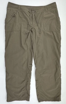Pantalones cortos The North Face para mujer 18 (40x29) verde oliva enrollables 100 % nailon Foto 1 de 4