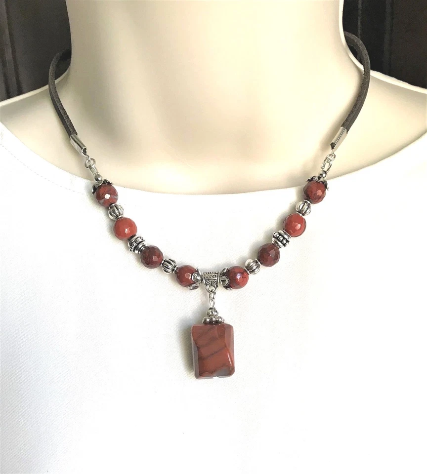 Collar con cuentas colgante de jaspe rojo de piedras preciosas naturales Fengshui Chakra EE. UU. Foto 1 de 1