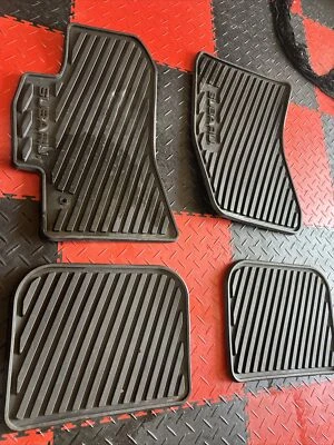 Alfombrillas de goma pesada de fábrica Subaru Impreza Outback 2005-2009 OEM - completas Foto 1 de 4