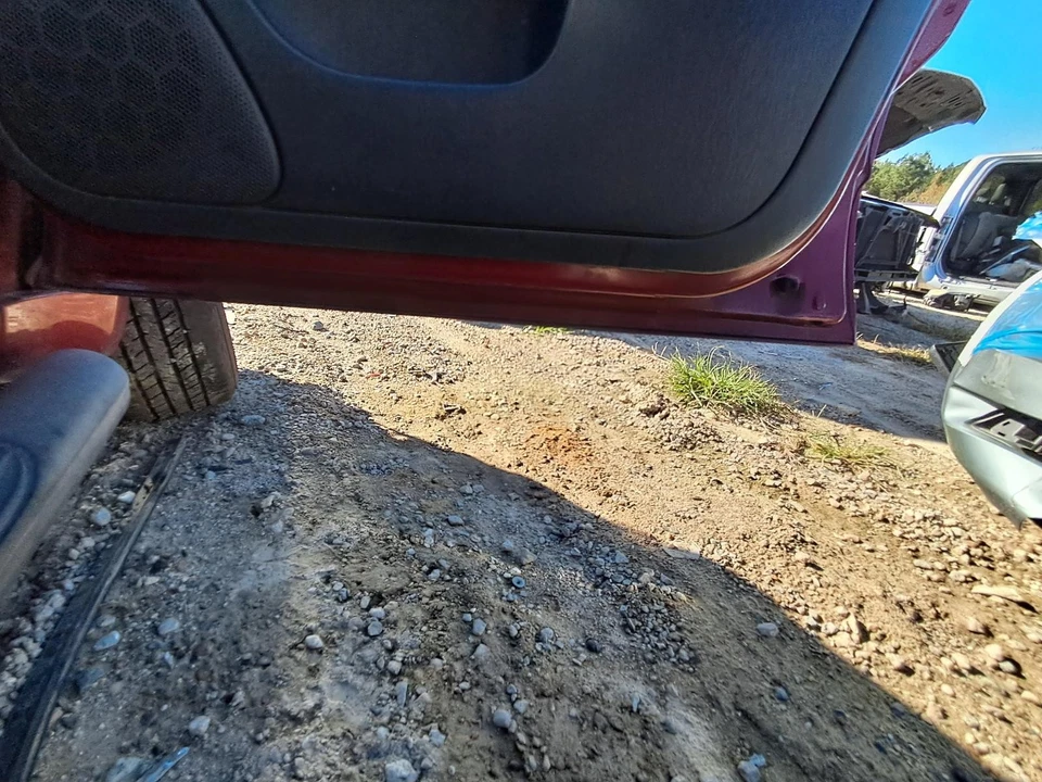 Used Front Right Door Interior Trim Panel fits: 2007 Ford Escape  Grade A — 第 1/4 张图片