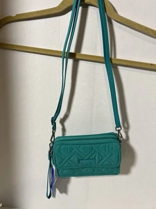 Vera Bradley Hands Free Wallet Hands Free. Cressbody. - Picture 1 of 6