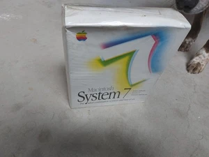 Collectible- Vintage Macintosh System Software 7.1 Sealed & Unused - Picture 1 of 3