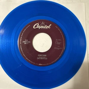 BLUE VINYL JUKE BOX SOMETHING COME TOGETHER UNPLAYED MINT BEATLES STORE STOCK - Picture 1 of 2
