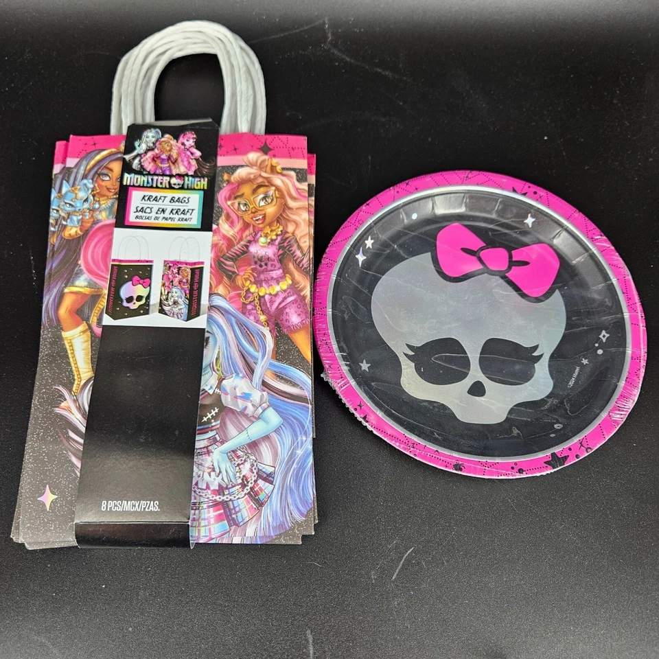 Monster High Party Supplies Set 8 Gift Kraft Bags Plates 7-Inch Cake Snack NEW - Image 1 of 4