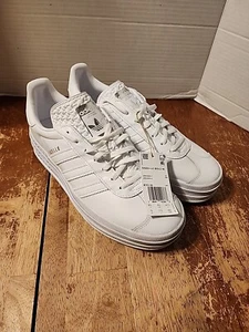 adidas Womens Gazelle Bold Sneaker, Triple White, IE5130, Size 10 New W/out Box - Picture 1 of 11