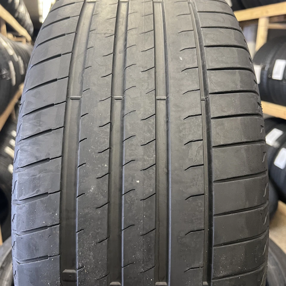 1 Tire LikeNew Bridgestone Potenza Sport 255/40R20 101Y NO Patch - Image 1 of 4