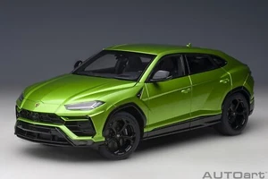 LAMBORGHINI URUS VERDE SELVANS METALLIC GREEN 1:18 by AUTOart 79169 NEW IN BOX - Picture 1 of 20