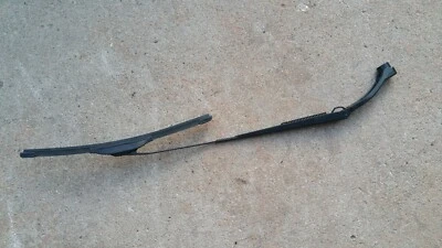 2010 - 2014 SUBARU LEGACY 2.5I RIGHT WINDSHIELD WIPER ARM - Image 1 of 4