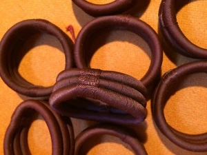 MIA ZIA Valerie Barkowski (8) coiled napkin rings aubergine new - Picture 1 of 4