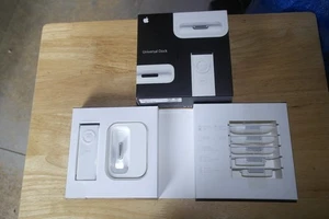 Apple Universal Dock MB125G/B - for iPod/iPhone + remote Complete - Picture 1 of 11