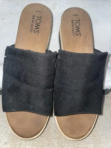 Toms Damengröße 7 W Diana Pantolette schwarz Keilabsatz-Slipper rutschfest gebraucht - Bild 1 von 7