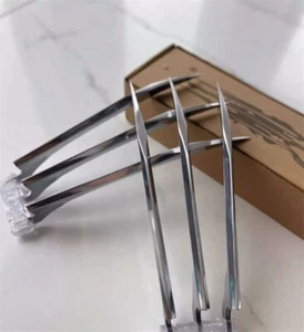 1 Pair X-men Wolverine Claws Weapon Model Coasplay Prop Wearable Aluminum Alloy - Picture 1 of 13