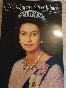 Revista Jubileo de Plata de la Reina - Pitkin 1976 - Imagen 1 de 5