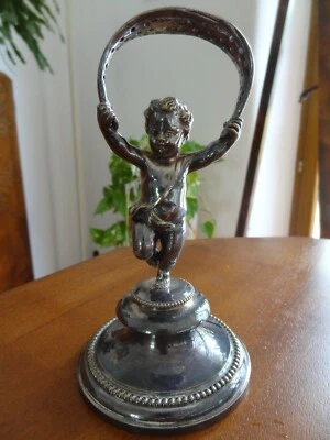 ancien porte pique chérubin en métal argenté maison Charles Halphen Christofle - Photo 1/4
