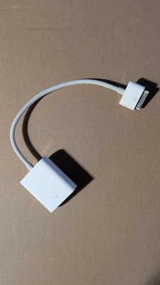 Apple 30-pin to VGA  Adapter - Genuine Part MC552ZM/B Model A1368 - Immagine 1 di 3