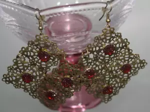 Boho Red & Gold Beaded Earrings Women's Fashion Jewelry NWT - Picture 1 of 3