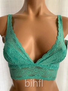 Wacoal / Bra ~ Bralette / Sheer Lace / Lined / Mint Green / Size 30 / $30 - Picture 1 of 3