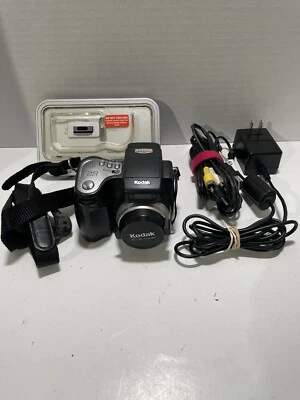 Kodak Easy Share 10X Zoom Digital Camera DX6490 W/EasyShare Camera Dock Tested - Image 1 of 4
