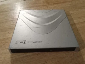 Port Noteworthy NW24XCD V2 Slimline CD-Rom Drive - Untested (No PCMCIA Card) - Afbeelding 1 van 3