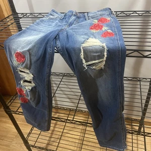 NWT Hollister Womens Jeans High Rise Slim Straight Floral Distressed Size 3R - Picture 1 of 7