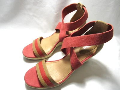 FOSSIL ABAGALE ROSE RED FABRIC WOVEN WEDGE PLATFORM SANDAL SIZE 10 - Image 1 of 4