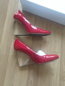 Invisible Wedge Pump Maison Martin Margiela H&M red patent Size 40 /7 - Picture 1 of 8