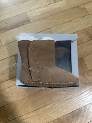 Botas bebé UGG Foto 1 de 2