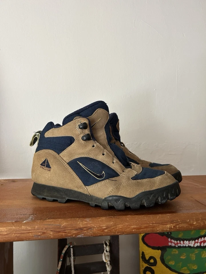 Botas de Senderismo Nike ACG De Colección Años 90 Caldera Para Mujer Talla 8 Marrón Tostado Azul Marino Foto 1 de 4