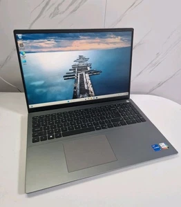 Dell Vostro 5630 Intel Core i5-1340P 16GB RAM 512GB NVMe 16" FHD Windows 11 - Picture 1 of 6