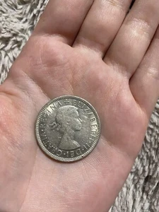 Australia Silver Florin 1953, Queen Elizabeth II - Picture 1 of 2