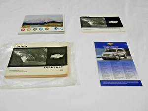 Chevrolet Travessee 2009 dueño manual juego de 4 piezas. FABRICANTE DE EQUIPOS ORIGINALES. LIMPIO - Imagen 1 de 5